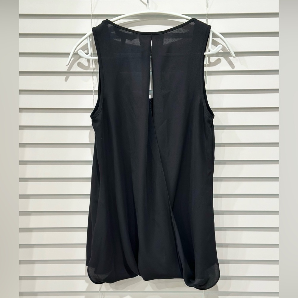 Express Top - Picture 2 of 5